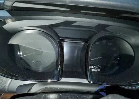 2014 Toyota Avalon Hybrid z USA, uszkodzony, nr VIN 4T1BD1EB2EU019741